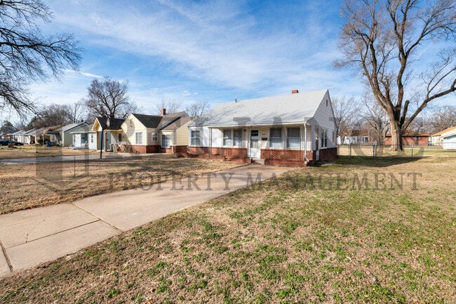 Photo - 1723 S Emporia Ave