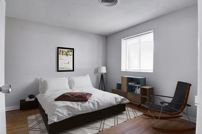 Photo - Stony Brook Village