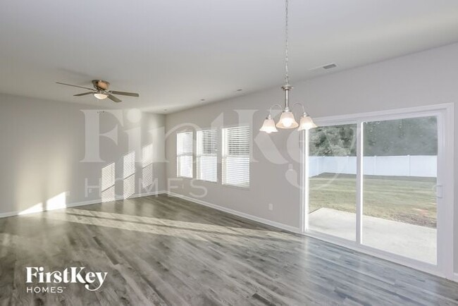 Photo - 9629 Hamel St