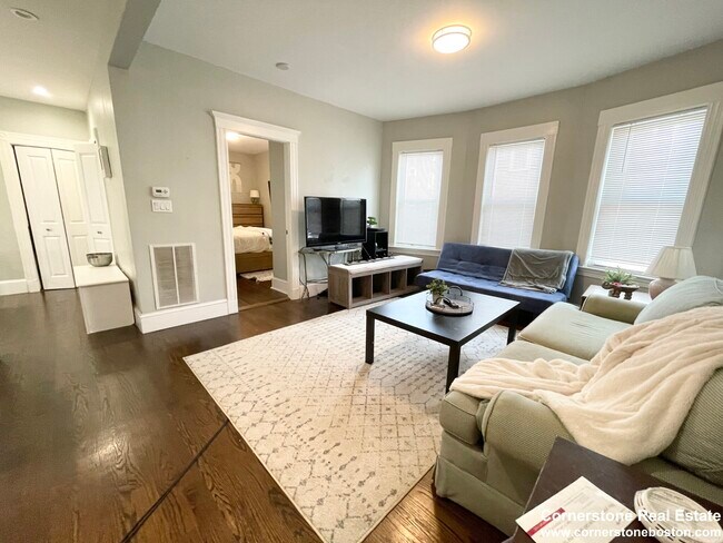 147 Boston St Unit 1