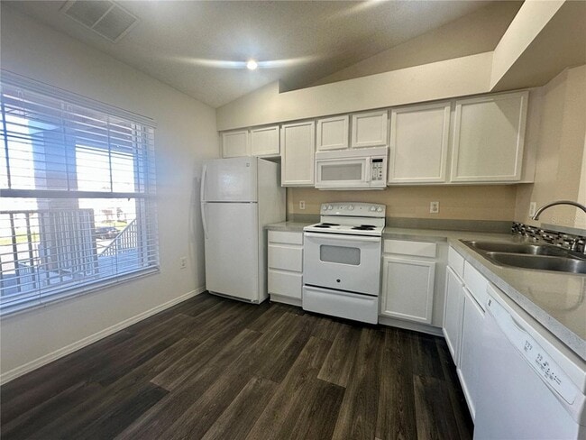 Photo - 13348 Fairway Glen Dr Unit 202