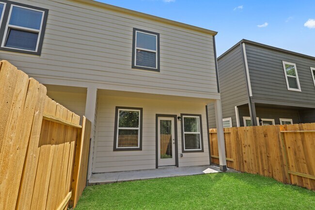 Photo - 13508 Axel Ln