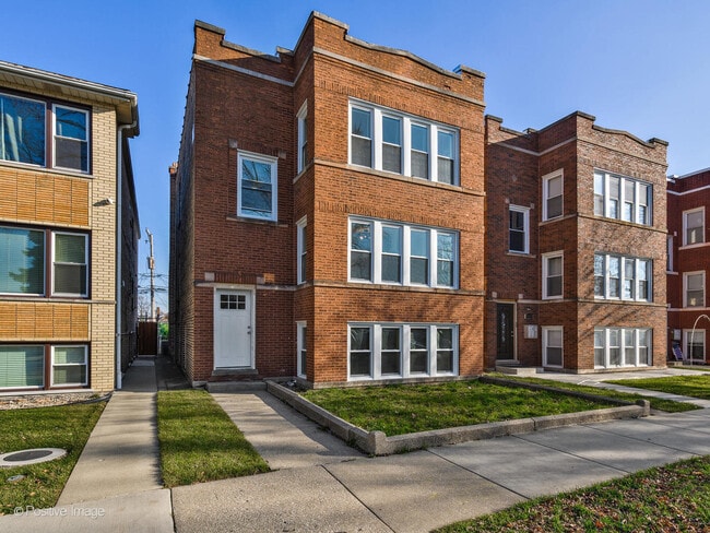 Building Photo - 6125 S Kolmar Ave Unit 2 Rental