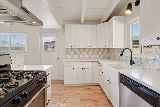 Photo - 6138 N Traymore Ave