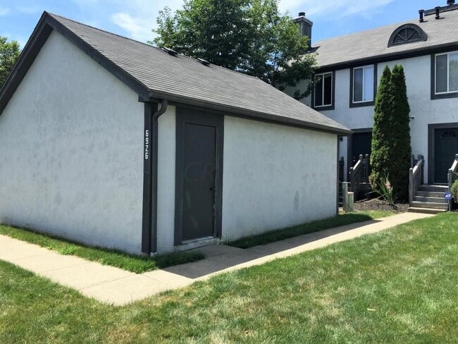 Photo - 6926 Avery Road