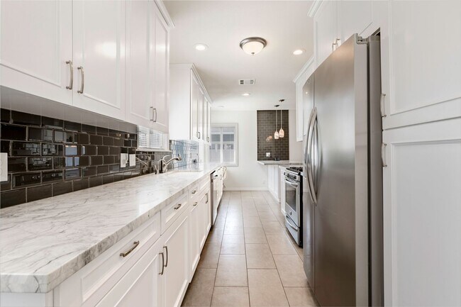 Photo - Lakewood Estates 3 Bedroom, 2 Bath Home with 2 Car Garage