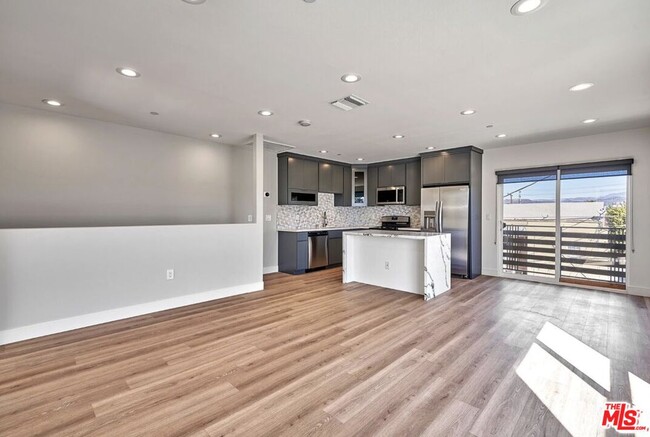 Photo - 4507 Lomita St Unidad 4505 1/2