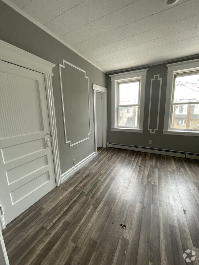 Building Photo - 72 New York Ave Unit 2 Rental