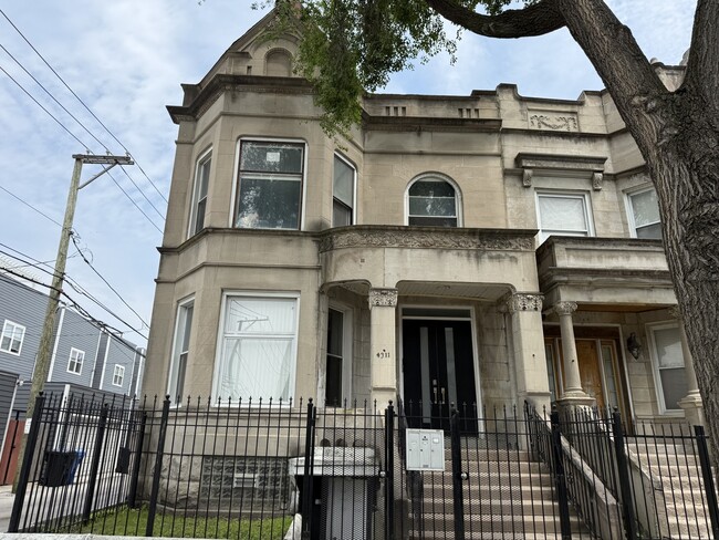 Photo - 4311 S Vincennes Ave Unidad 1 Rental