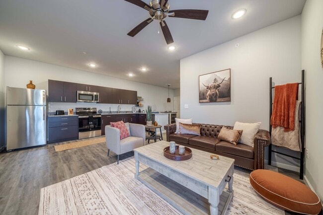 Building Photo - Cedar Creek Flats Rental