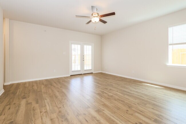 Photo - 15647 Plum Brk Dr