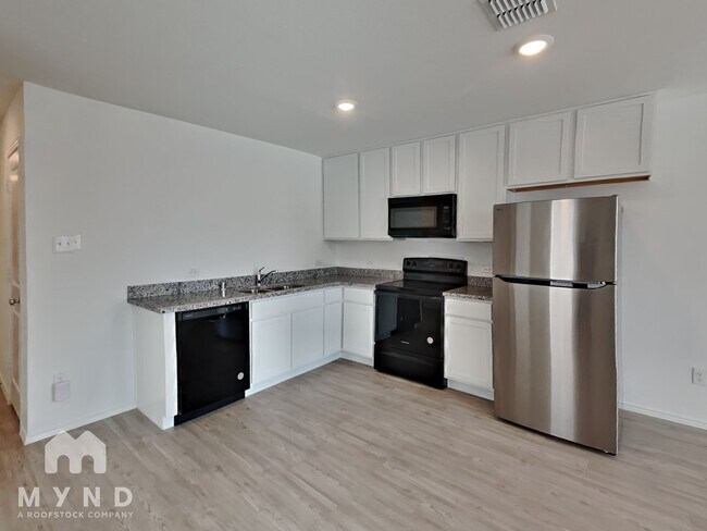 Photo - 6808 Sunbeam Cir