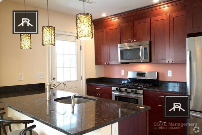 Building Photo - 5 bedroom in Brighton MA 02135 Unit 1 Rental