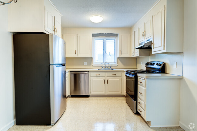 Building Photo - 54 Oak St Rental