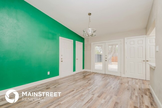 Photo - 1811 Mimosa Ave