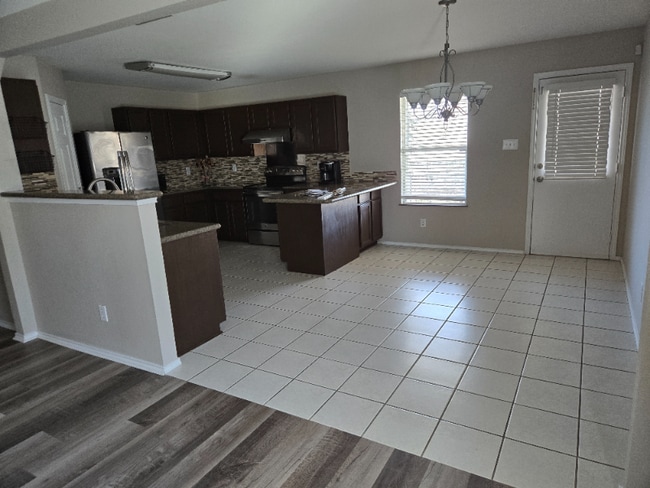 Photo - 1615 Spice Spring