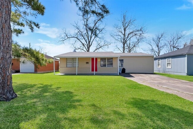 Photo - 7209 Blue Jay Dr House