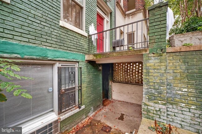 Photo - 1745 Lanier Pl NW