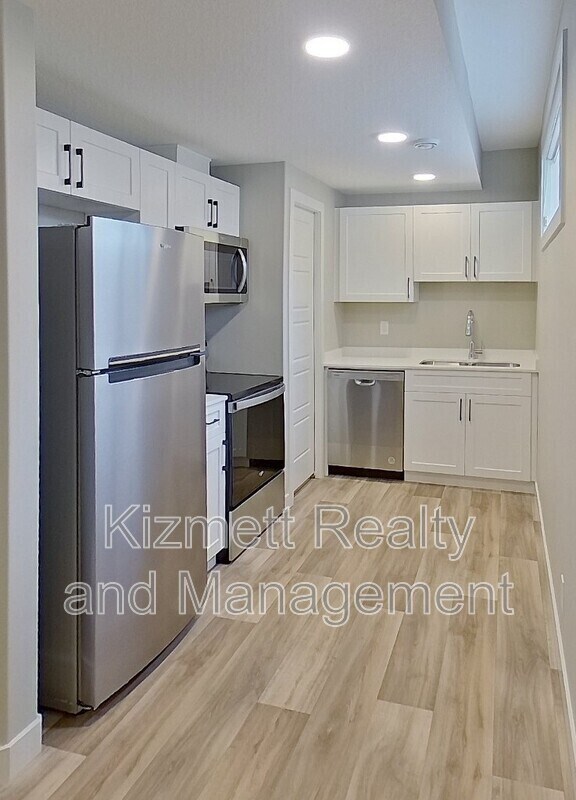 Photo - 10923-10159 159 St NW