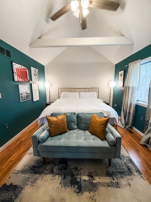 Photo - 102 Longfellow Close