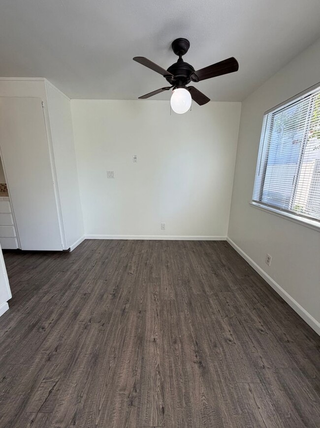 Photo - 4930 N Holt Ave