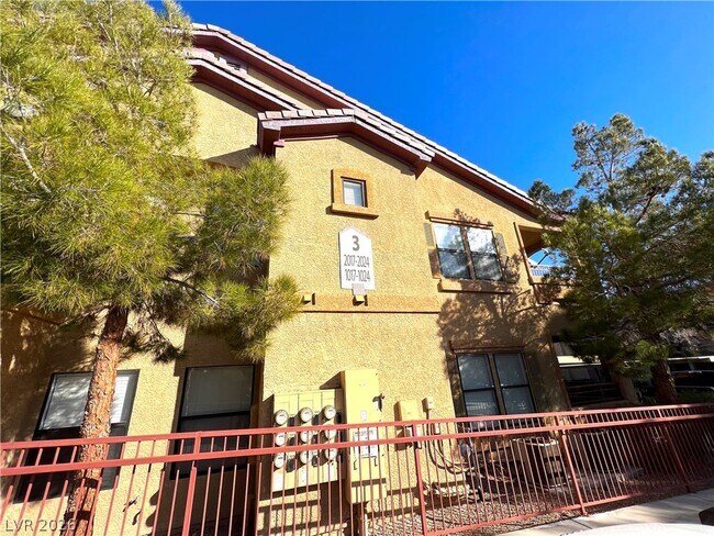 Photo - 8250 N Grand Canyon Dr Unit 2018