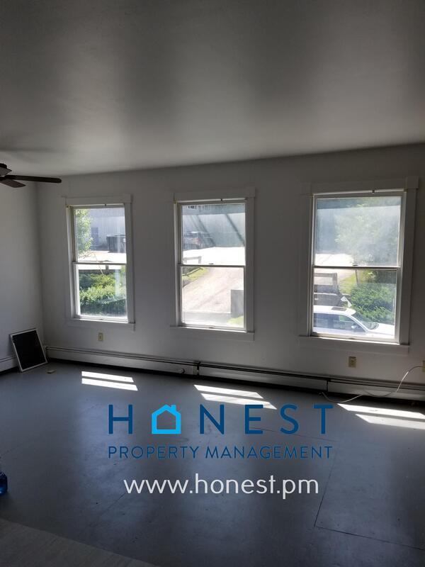 Photo - 17 Mechanic St