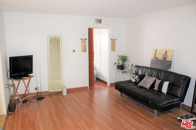 Photo - 2501 W Redondo Beach Blvd Unit 237