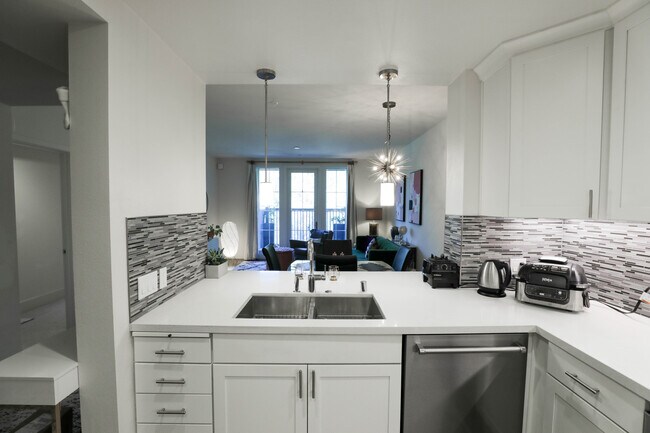 Photo - 1000 Dewing Ave Unit 308