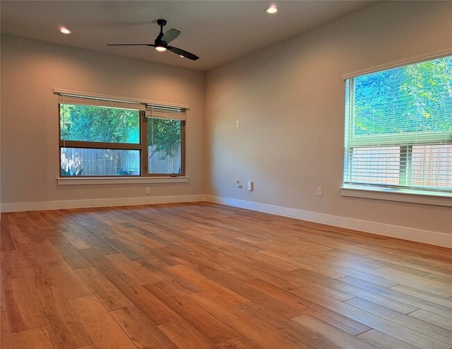 Photo - 3411 Willow Springs Rd