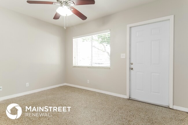 Photo - 1407 N 57th Ave