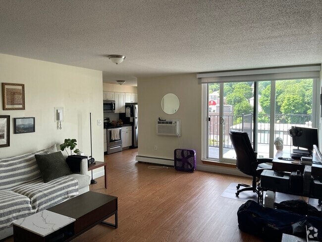 Building Photo - 111 Tremont St Unit 514 Rental