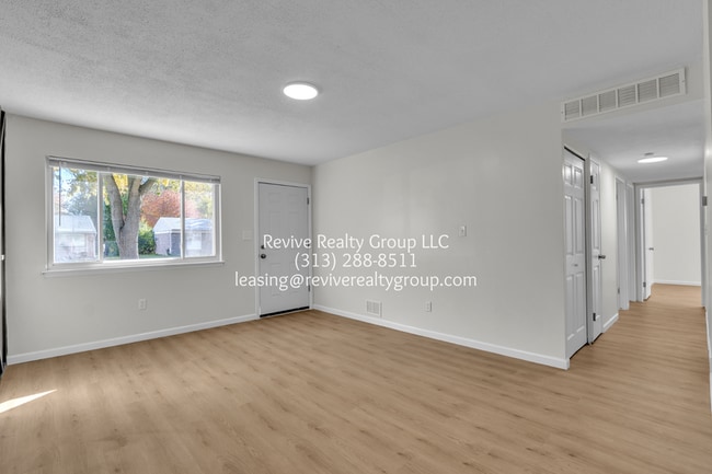 Photo - 15796 Kerstyn St