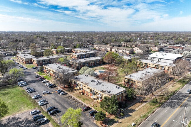 Magnolia Woods
