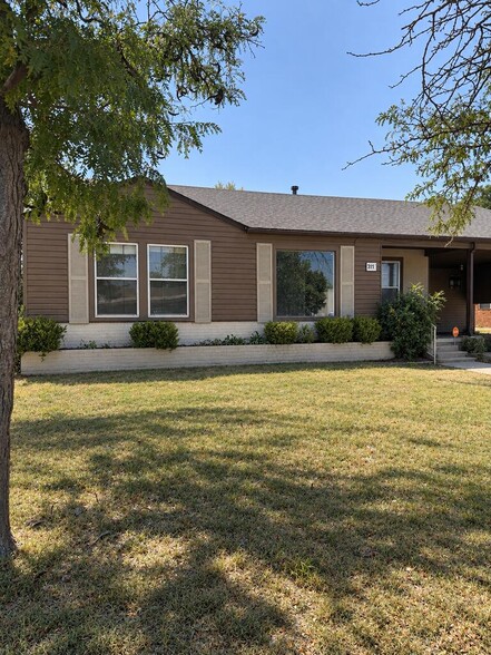 311 Casa Grande Dr