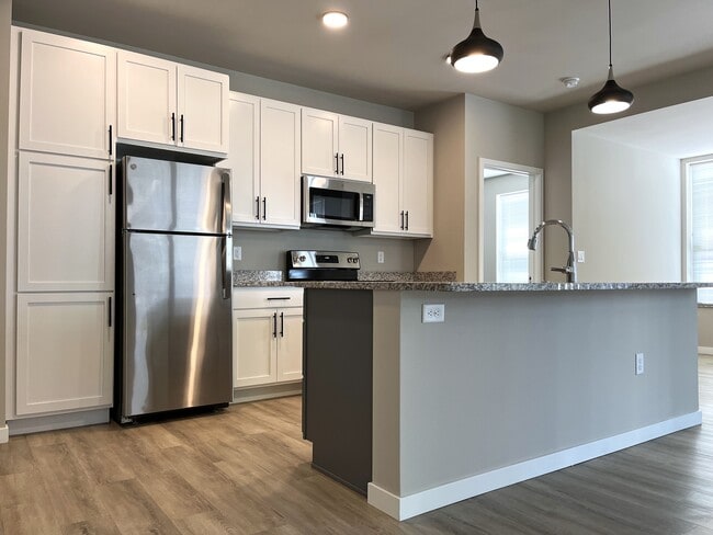 Stainless, Quartz, Island, Pantry