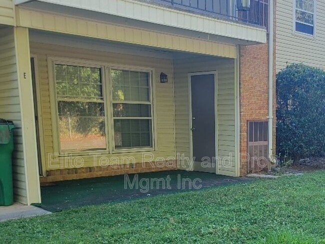 Photo - 4604 Coronado Dr Unit Apt E