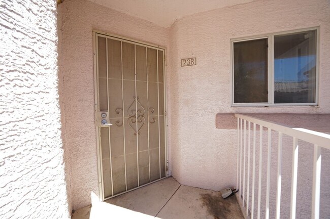 4555 E Sahara Ave Unidad 238 - Bldg #10