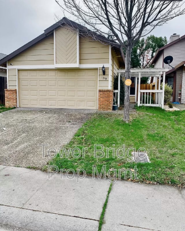 Building Photo - 1349 Chignahuapan Way Rental