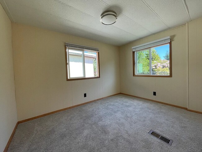 Photo - 2-Bedroom 1-Bath in Chinook WA **Available Now**
