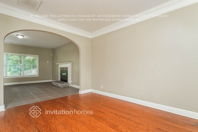 Photo - 825 Kaitlyn Dr