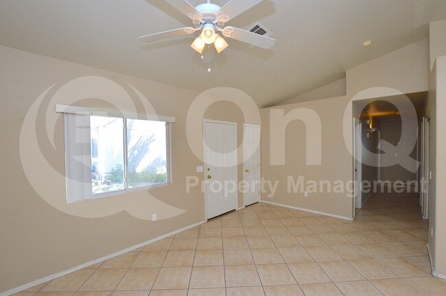 Photo - 323 E Congress Ave