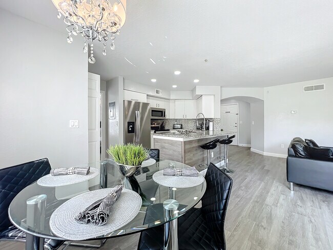 7360 Westpointe Blvd Unit 125