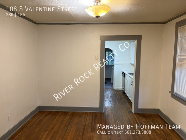 Photo - 108 S Valentine St