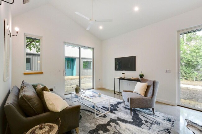 Photo - 6101 Club Terrace