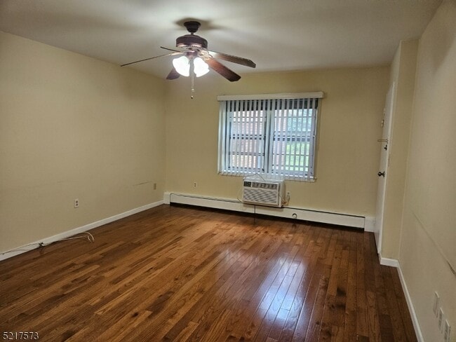 Photo - 1140 Valley Rd Unit 1B