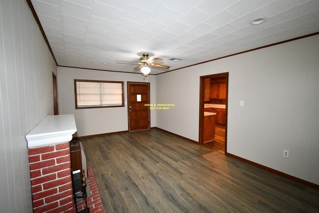 Photo - 854 E Lyons St