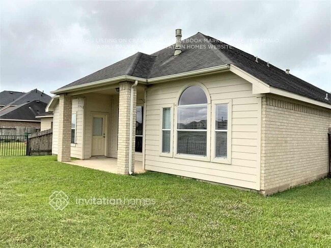 30 Mira Loma Dr