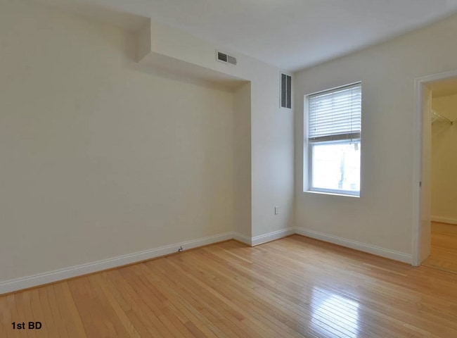 Building Photo - 733 Otis Pl NW Rental