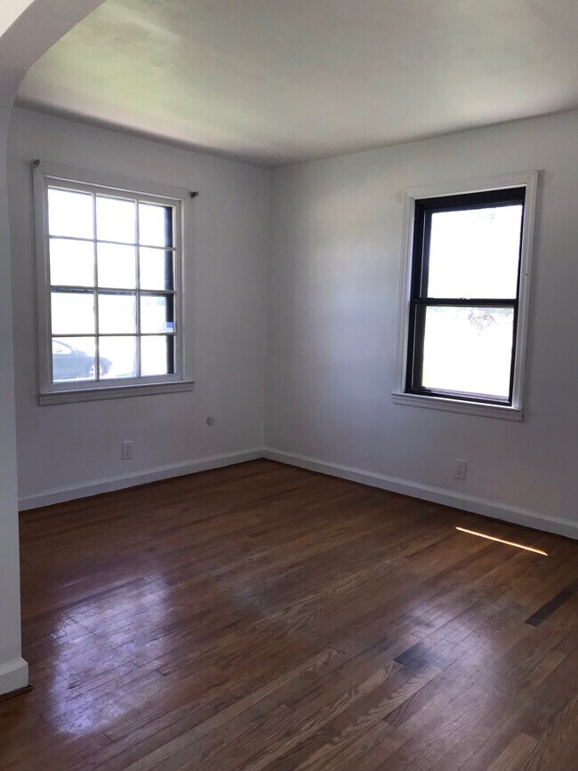 Photo - 1236 e drexel ave